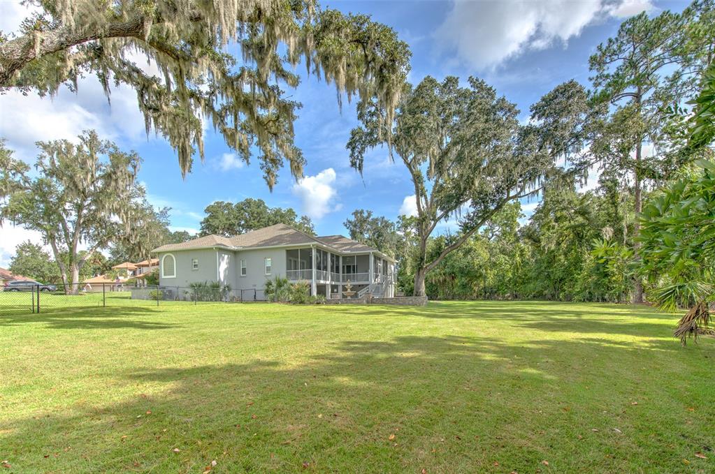 5207 Merion Road Valrico, FL 33596 - Photo 63 of 100 Gallery Image 63