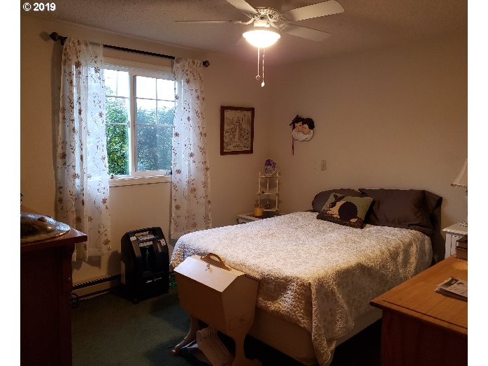 2091 16th Street Florence, OR 97439 - Photo 10 of 15 Gallery Image 10