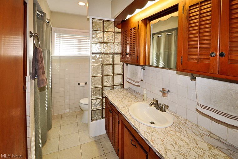 4422 Root Road North Olmsted, OH 44070 - Photo 17 of 24 Gallery Image 17