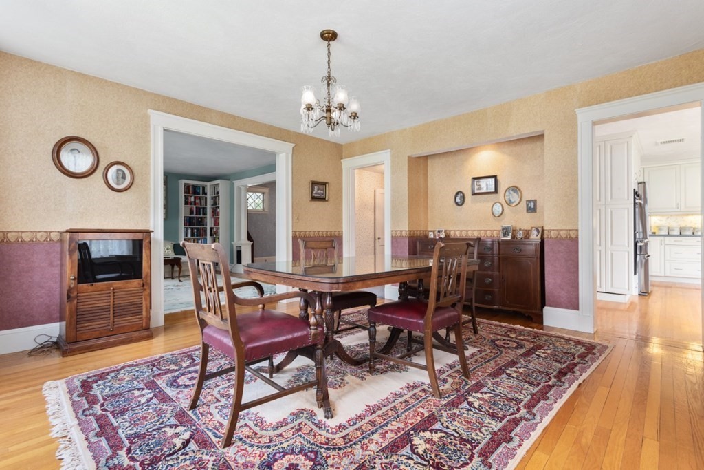 21 Foxcroft Road Winchester, MA 01890 - Photo 11 of 37 Gallery Image 11