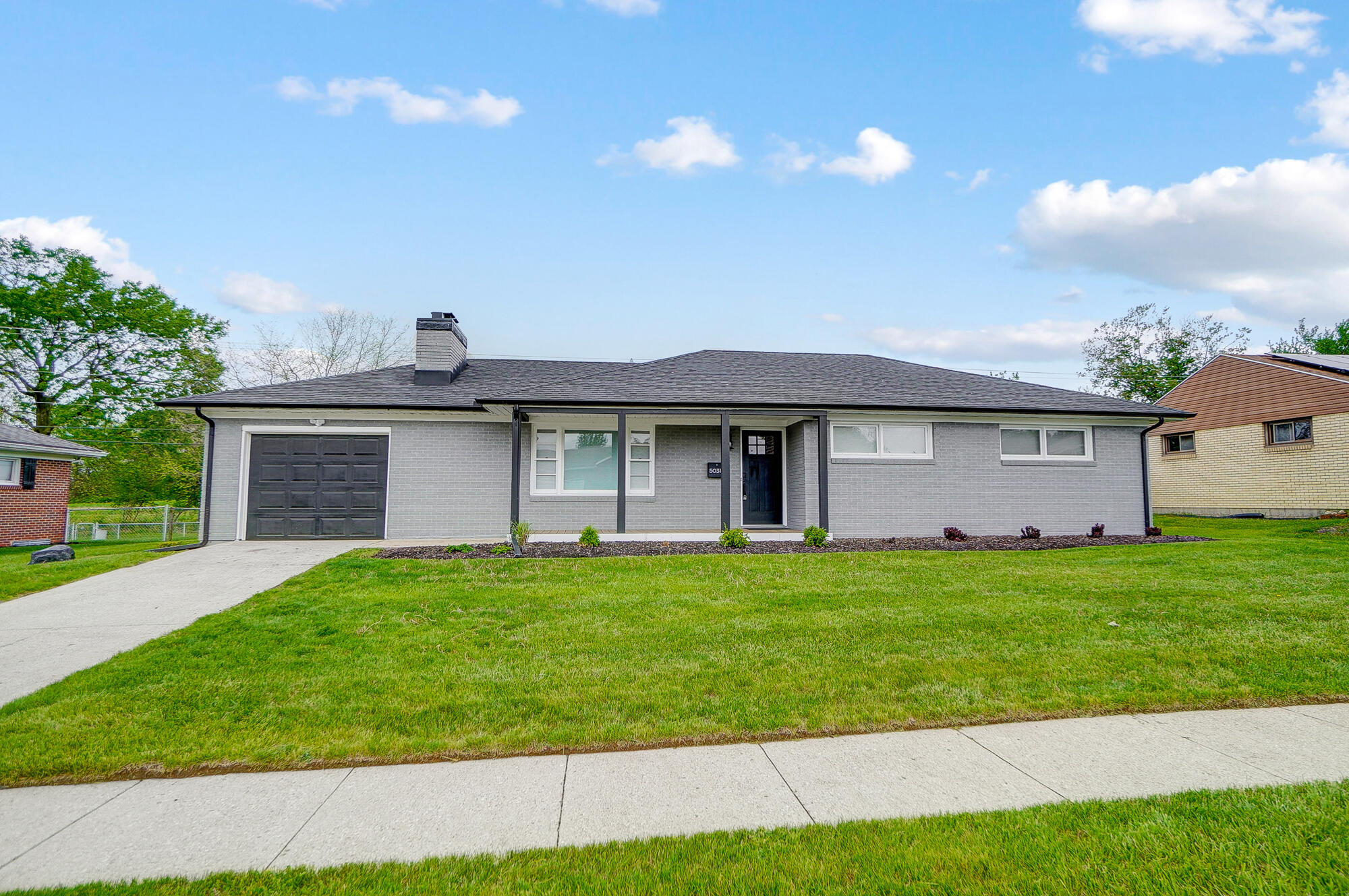5031 West Ridgewood Road Springfield, OH 45503 - Photo 2 of 45