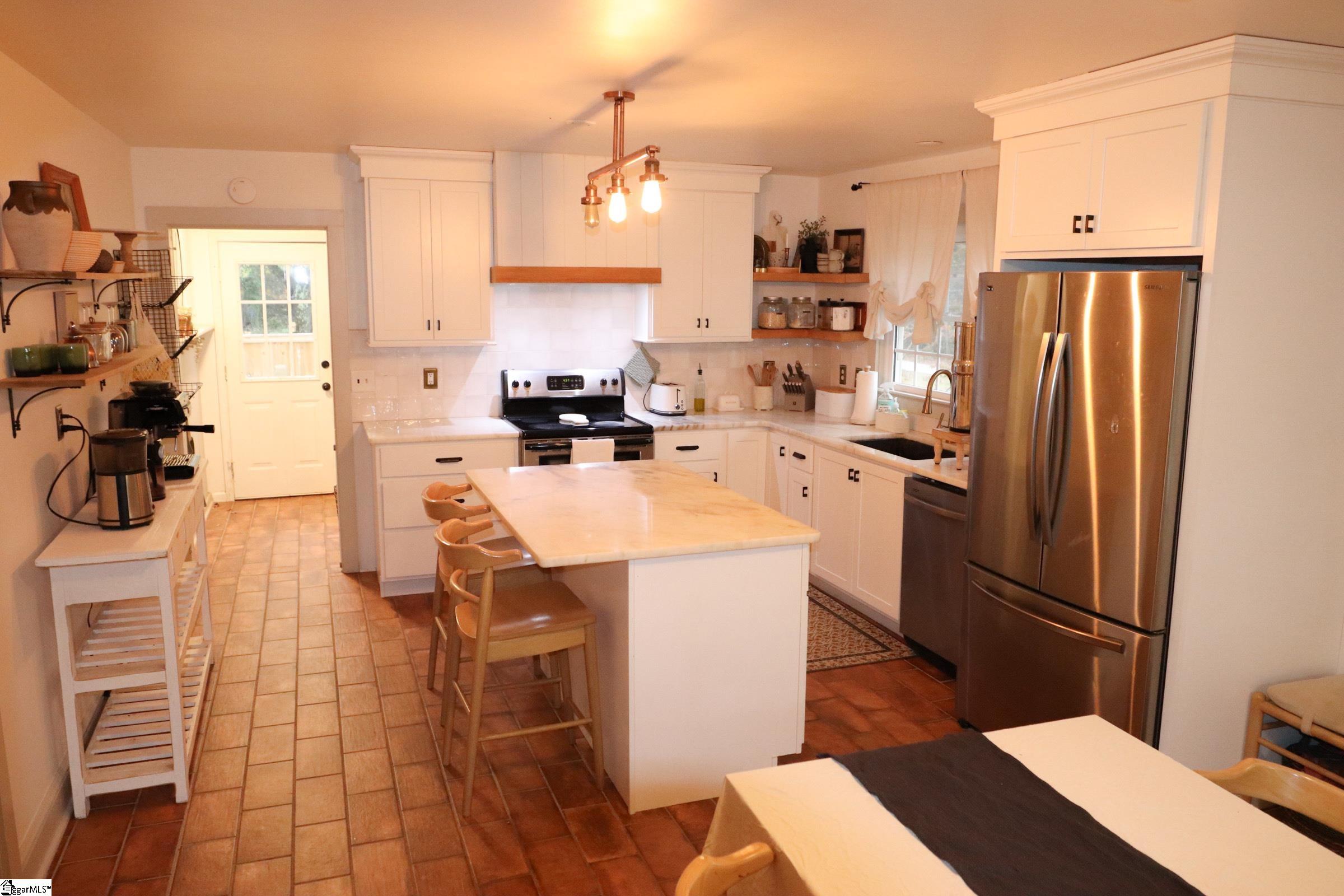 3934 Forrester Road Greer, SC 29651 - Photo 6 of 20