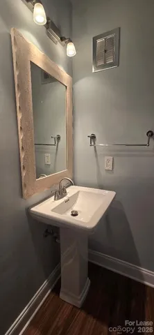 $1,545 | 3722 Park Road, Unit D, Charlotte, NC 28209