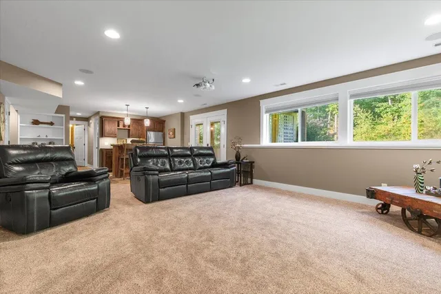 $1,174,999 | 5327 128th Avenue, Fennville, MI 49408