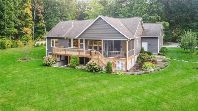 $1,174,999 | 5327 128th Avenue, Fennville, MI 49408