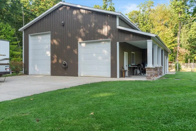 $1,174,999 | 5327 128th Avenue, Fennville, MI 49408