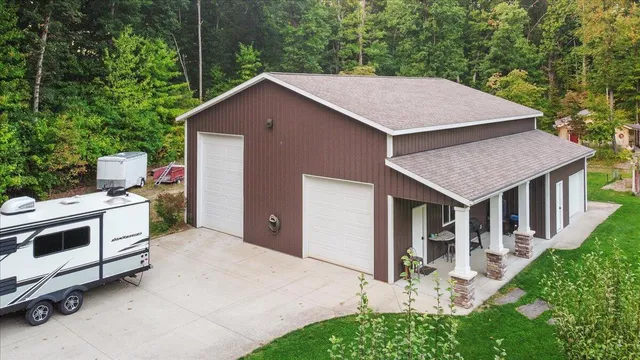 $1,174,999 | 5327 128th Avenue, Fennville, MI 49408