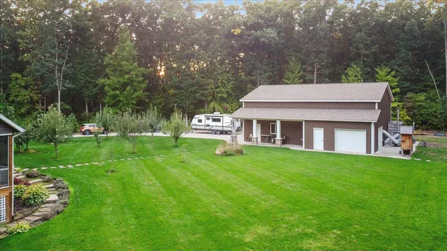 $1,174,999 | 5327 128th Avenue, Fennville, MI 49408