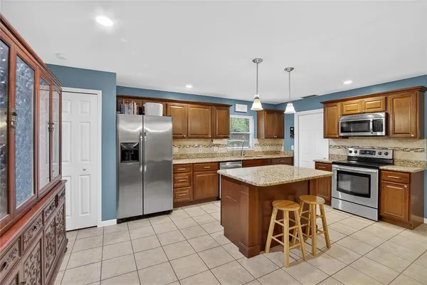 $410,000 | 2701 Brandon View Drive, Brandon, FL 33511