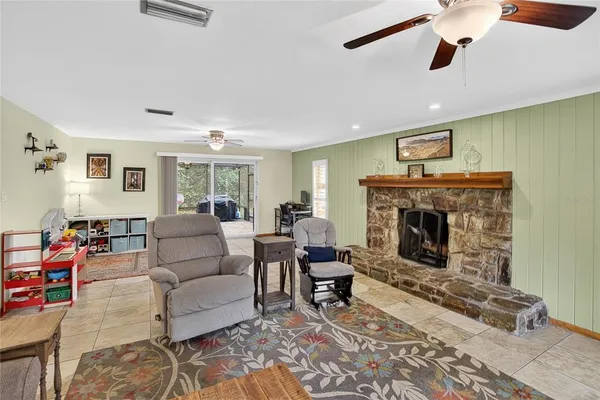 $410,000 | 2701 Brandon View Drive, Brandon, FL 33511