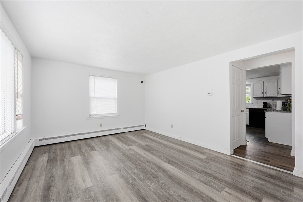 55 River Road Agawam, MA 01001 - Photo 5 of 26