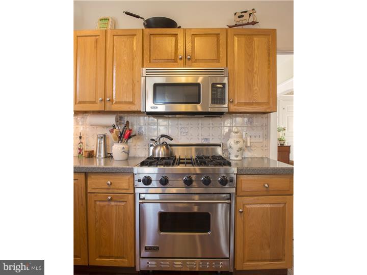 101 Hewett Road Wyncote, PA 19095 - Photo 11 of 25 Kitchen