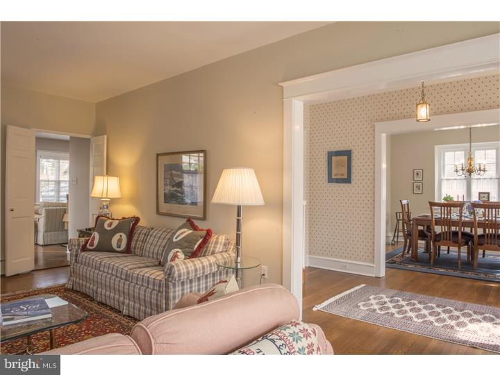 101 Hewett Road Wyncote, PA 19095 - Photo 5 of 25 Living Room