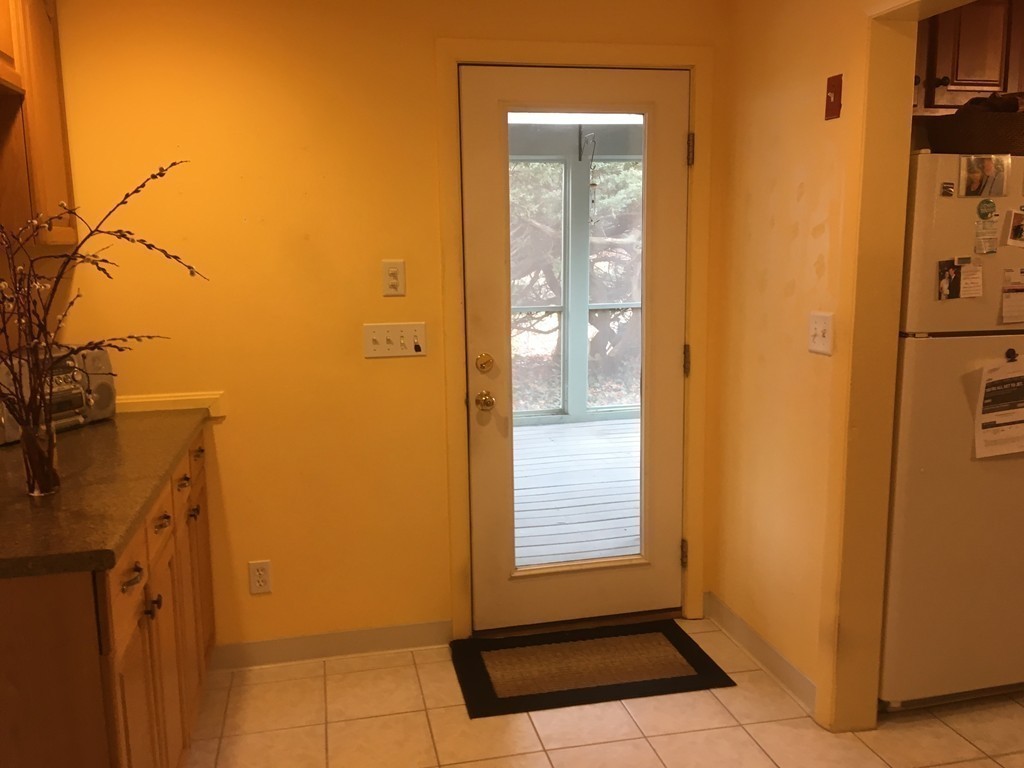 25 Amy Road Framingham, MA 01701 - Photo 9 of 27