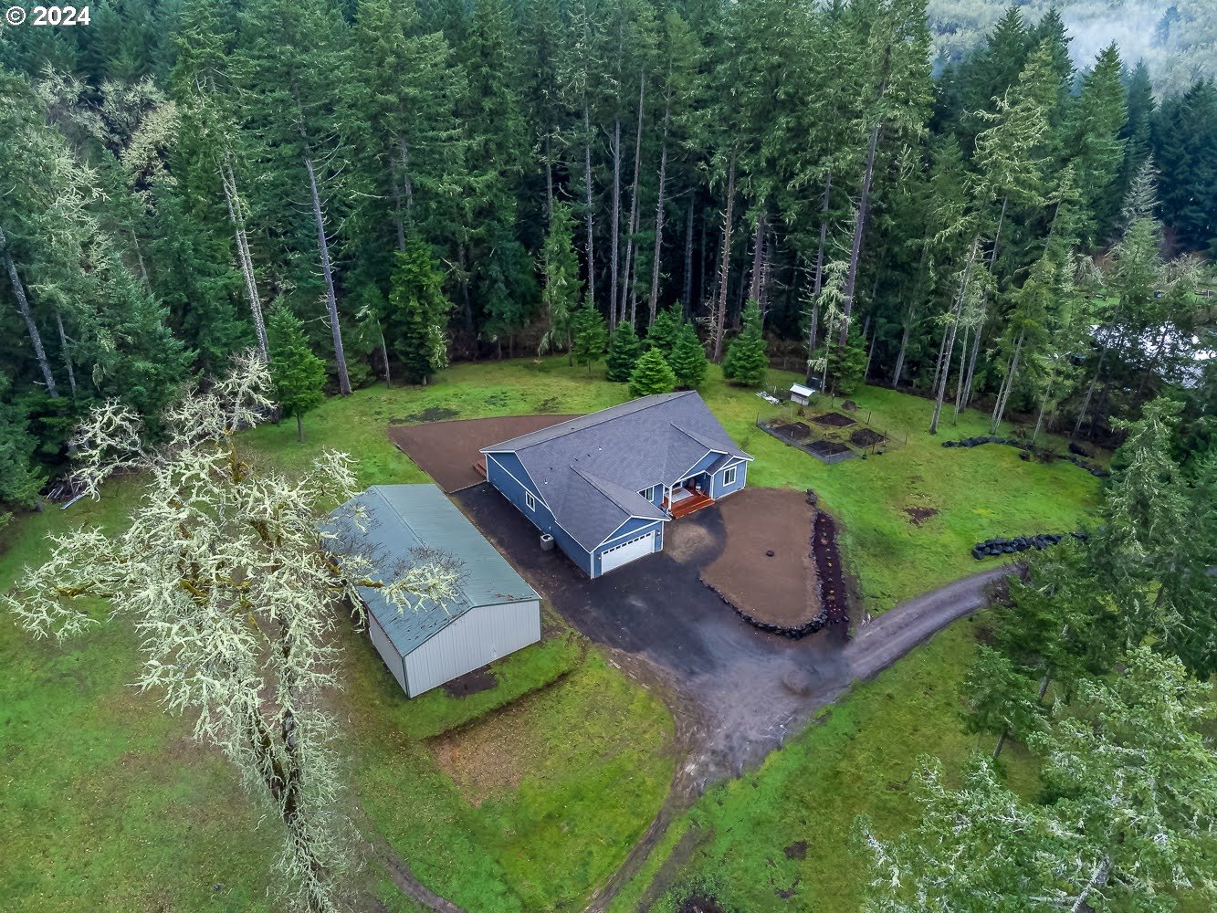 27027 Petzold Road Eugene, OR 97402 - Photo 6 of 41 Gallery Image 6