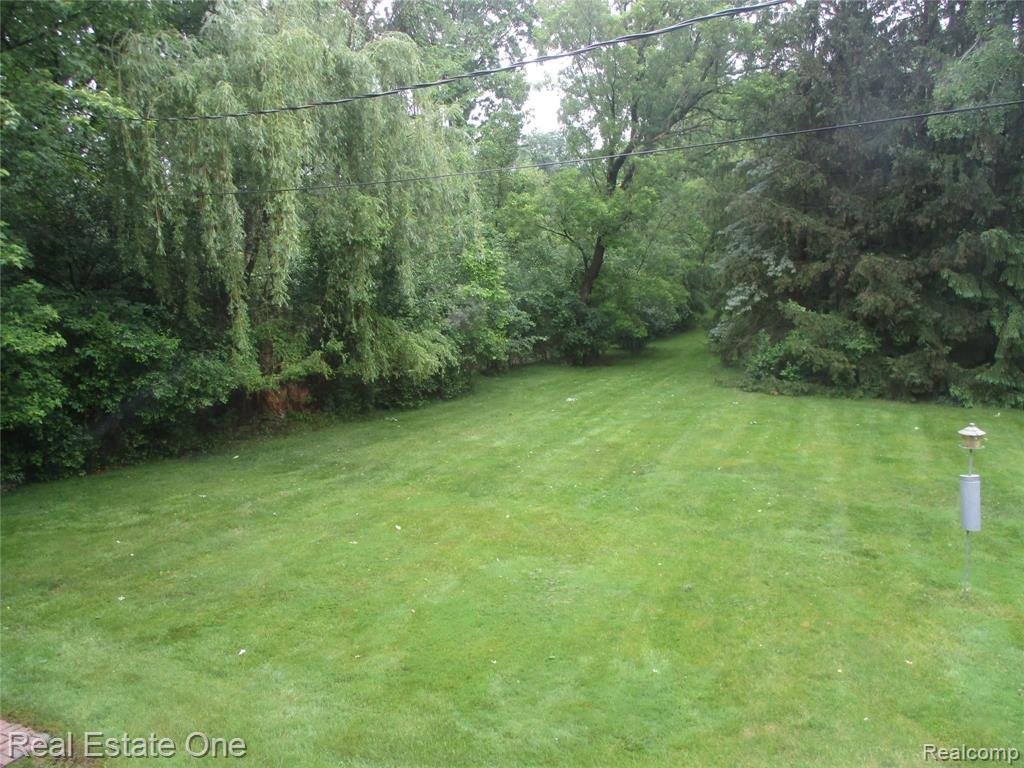 28642 Rollcrest Road Farmington Hills, MI 48334 - Photo 48 of 53