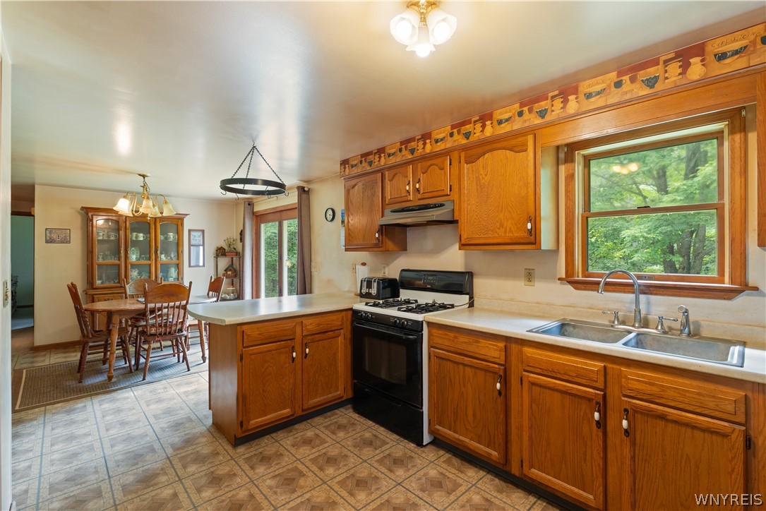 637 Burroughs Road Bennington, NY 14011 - Photo 19 of 50 Kitchen