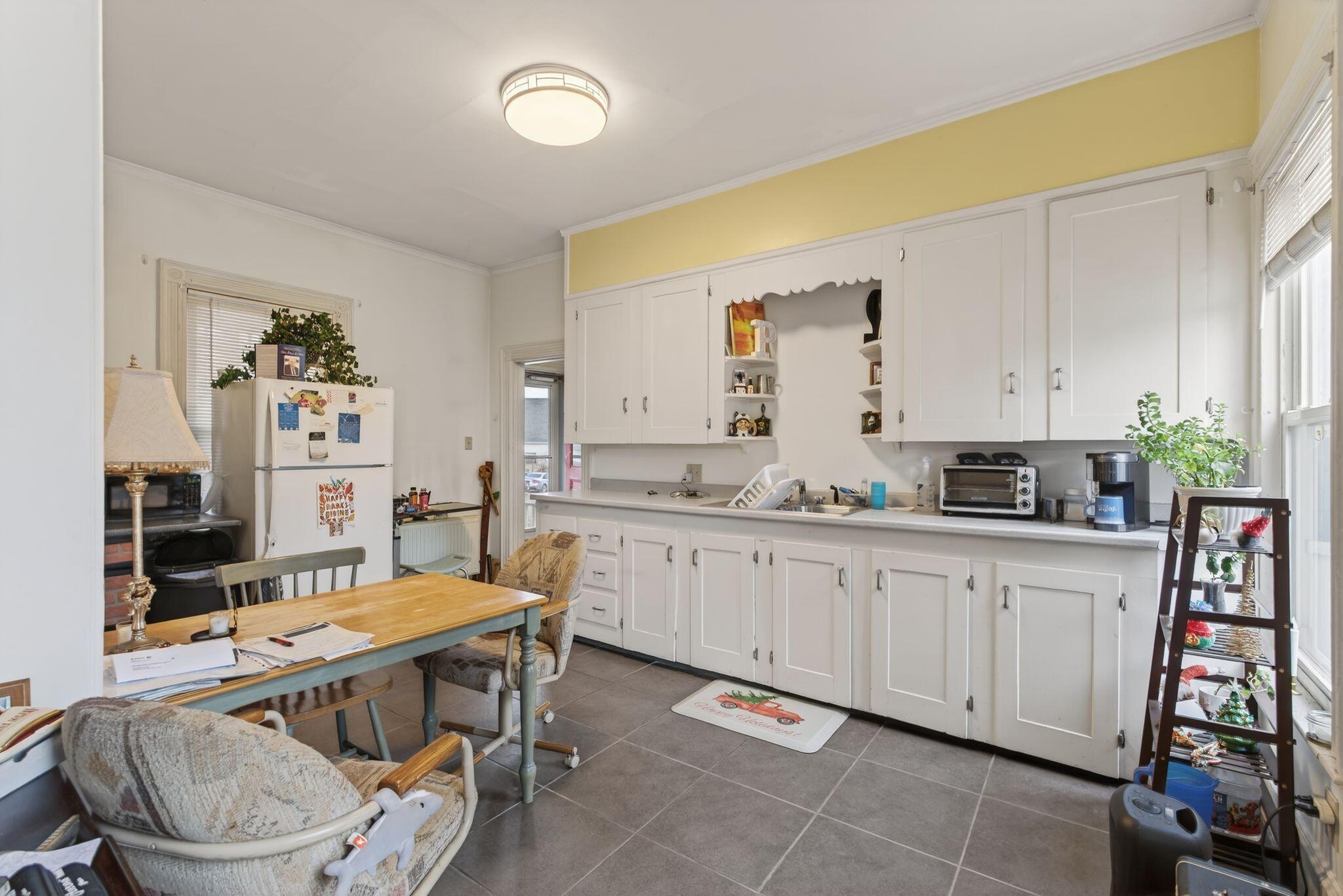 383 Main Street Westbrook, ME 04092 - Photo 12 of 35 KItchen