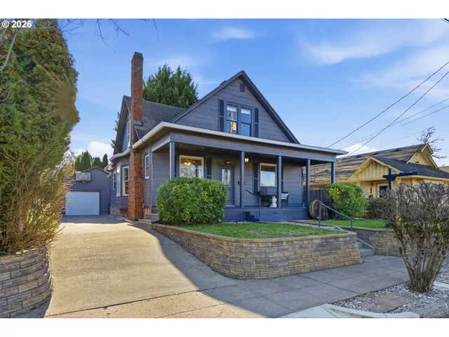 $745,000 | 624 Northeast 2nd Avenue, Camas, WA 98607