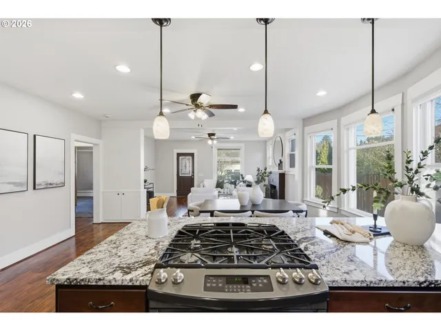 $745,000 | 624 Northeast 2nd Avenue, Camas, WA 98607