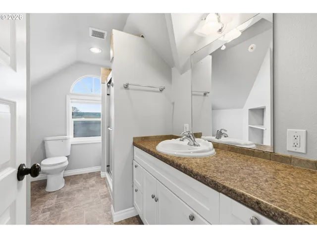 $745,000 | 624 Northeast 2nd Avenue, Camas, WA 98607