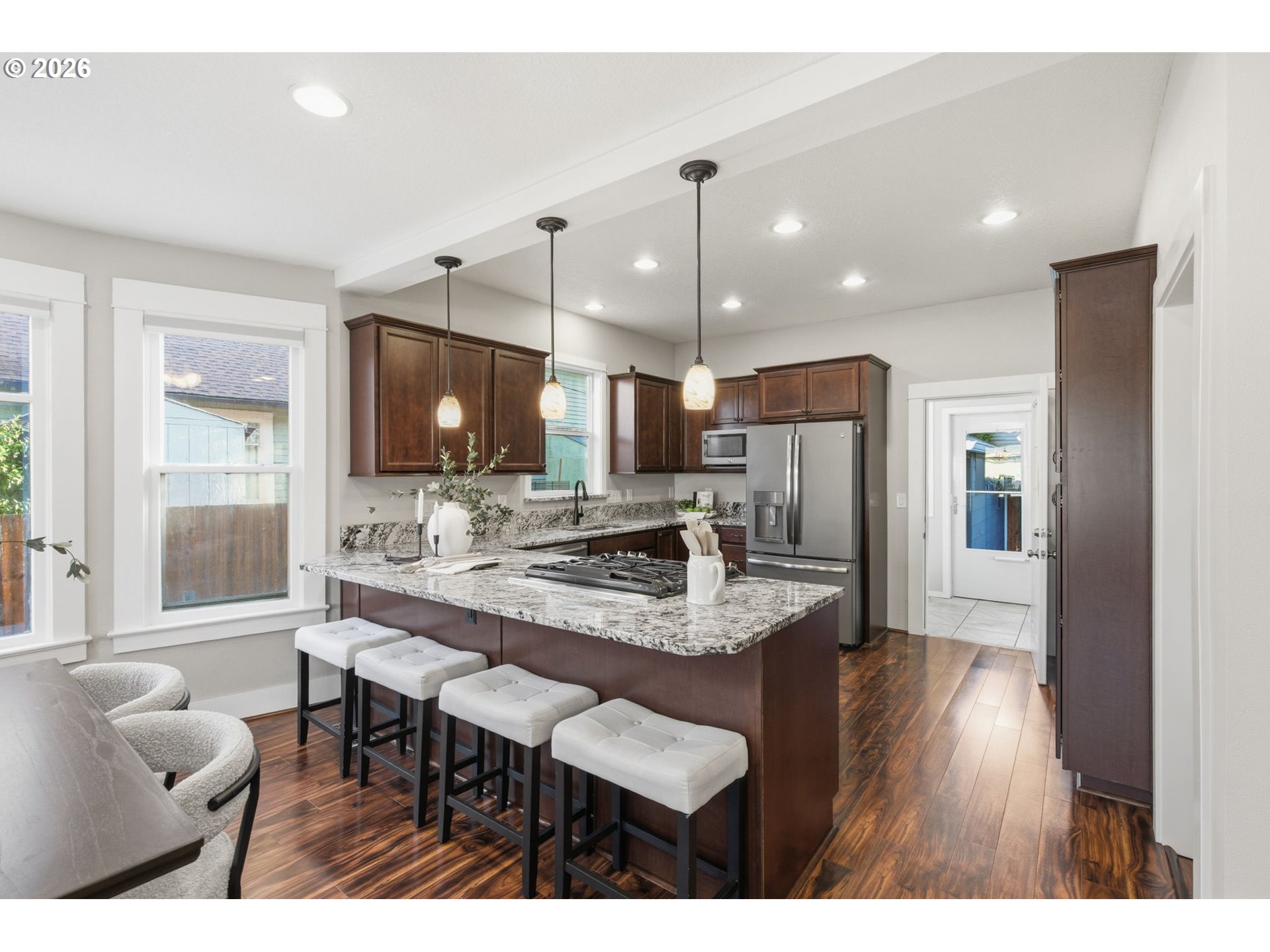 624 Northeast 2nd Avenue Camas, WA 98607 - Photo 8 of 39