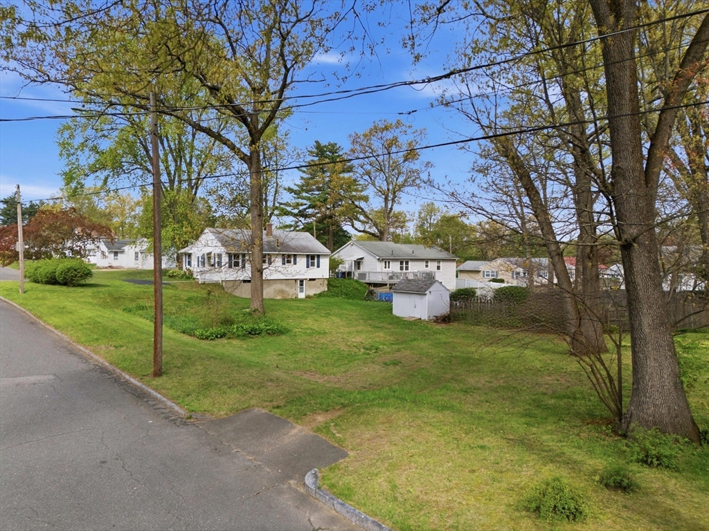 129 Cooper Street Springfield, MA 01108 - Photo 34 of 37