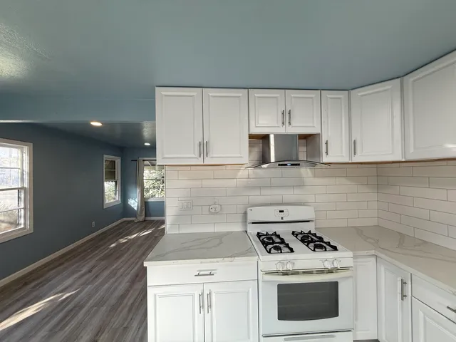 $337,000 | 5500 Fruitridge Road, Sacramento, CA 95820