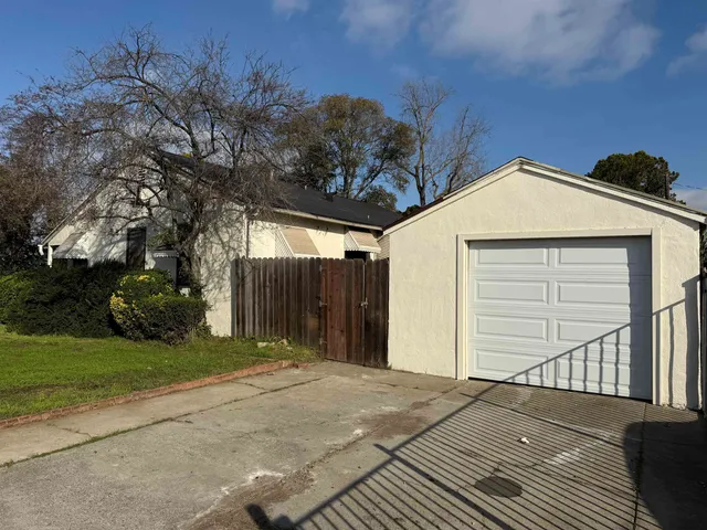 $337,000 | 5500 Fruitridge Road, Sacramento, CA 95820