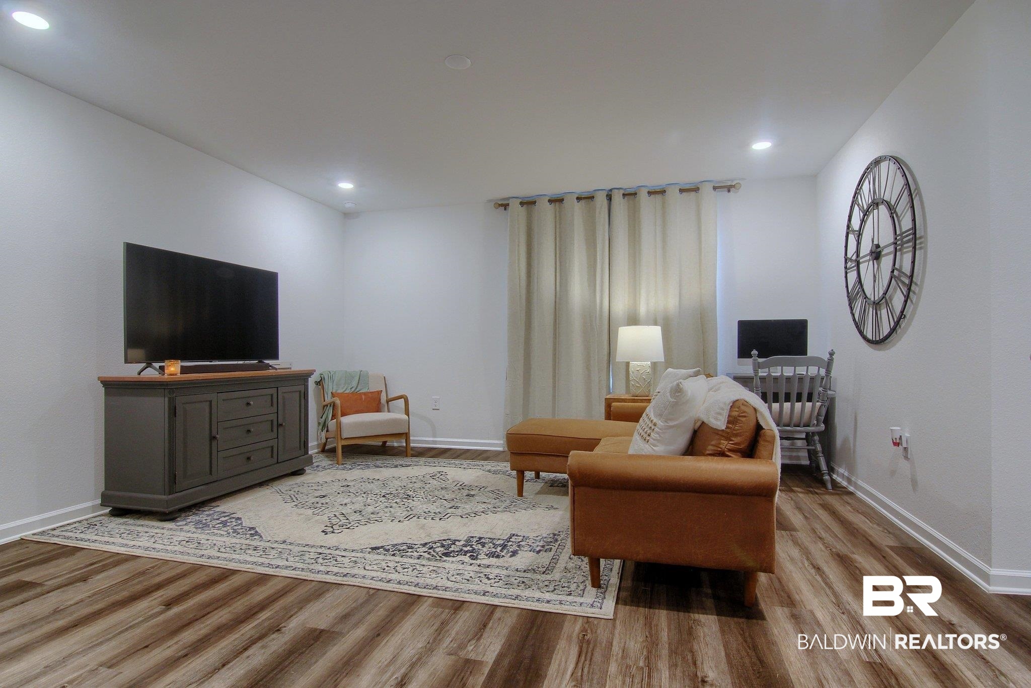 384 Winters Avenue Gulf Shores, AL 36542 - Photo 6 of 26 Living Room