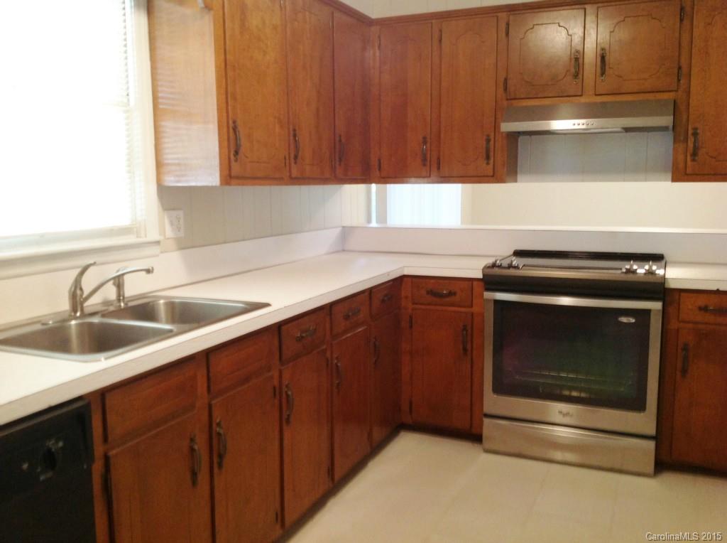 1016 Ranbar Street, Unit 39 Cherryville, NC 28021 - Photo 8 of 15 Gallery Image 8