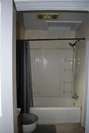 $59,900 | 317 South G Street, Wellington, KS 67152