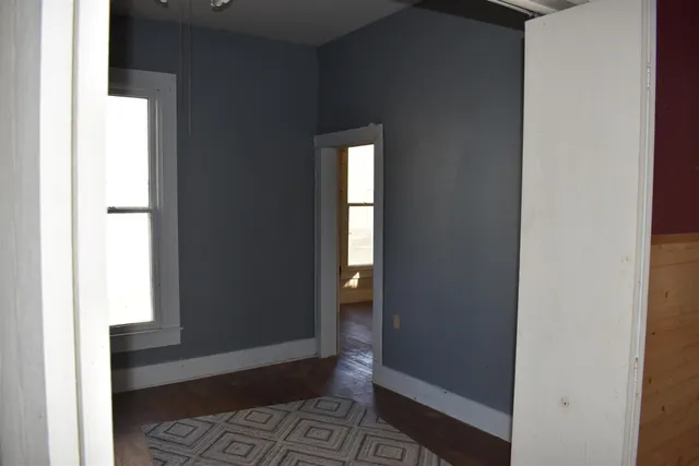 $59,900 | 317 South G Street, Wellington, KS 67152