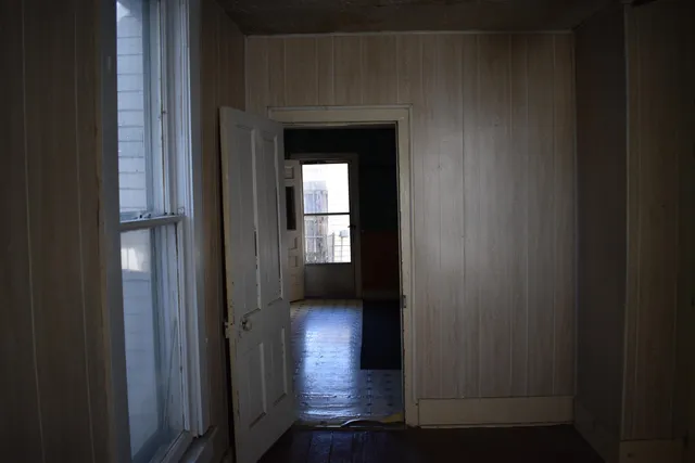 $59,900 | 317 South G Street, Wellington, KS 67152