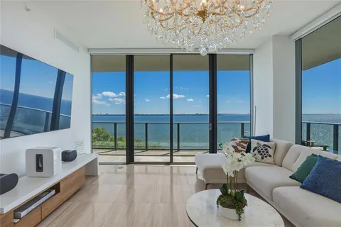 $3,200,000 | 3101 Bayshore Boulevard, Unit 504, Tampa, FL 33629