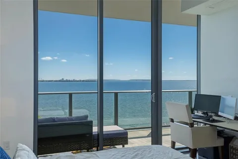 $3,200,000 | 3101 Bayshore Boulevard, Unit 504, Tampa, FL 33629