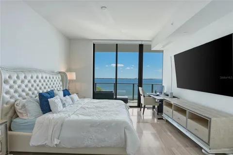 $3,200,000 | 3101 Bayshore Boulevard, Unit 504, Tampa, FL 33629