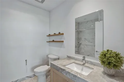 $3,200,000 | 3101 Bayshore Boulevard, Unit 504, Tampa, FL 33629