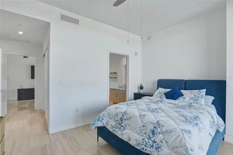 $3,200,000 | 3101 Bayshore Boulevard, Unit 504, Tampa, FL 33629