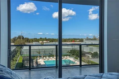 $3,200,000 | 3101 Bayshore Boulevard, Unit 504, Tampa, FL 33629