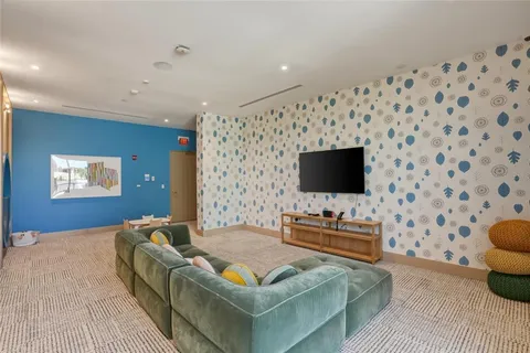 $3,200,000 | 3101 Bayshore Boulevard, Unit 504, Tampa, FL 33629