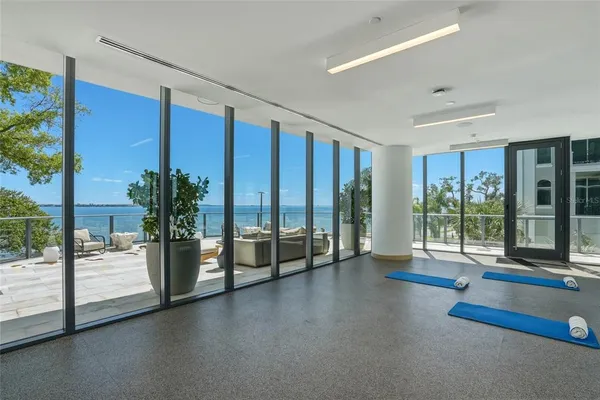 $3,200,000 | 3101 Bayshore Boulevard, Unit 504, Tampa, FL 33629