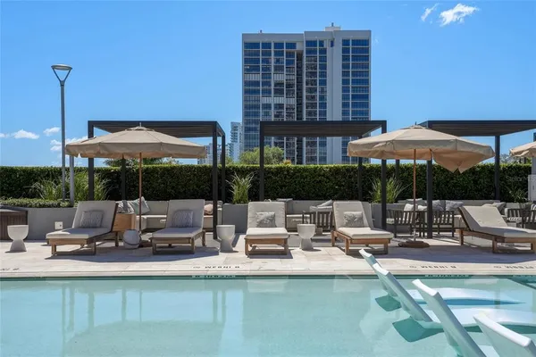 $3,200,000 | 3101 Bayshore Boulevard, Unit 504, Tampa, FL 33629