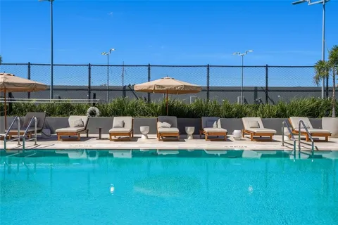 $3,200,000 | 3101 Bayshore Boulevard, Unit 504, Tampa, FL 33629