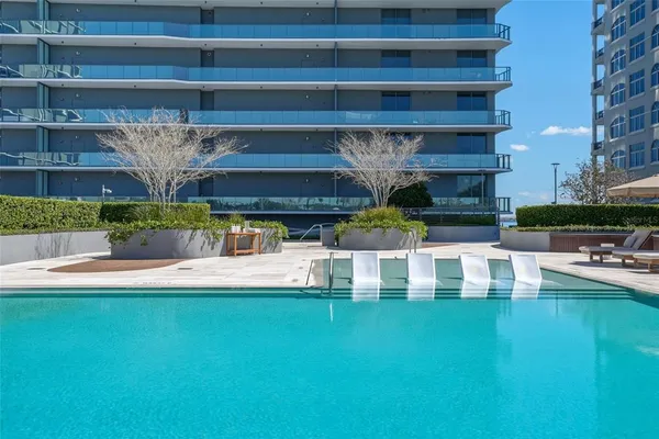 $3,200,000 | 3101 Bayshore Boulevard, Unit 504, Tampa, FL 33629