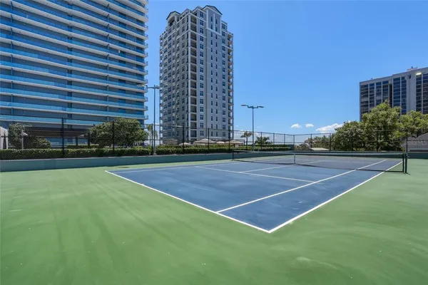 $3,200,000 | 3101 Bayshore Boulevard, Unit 504, Tampa, FL 33629
