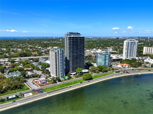 $3,200,000 | 3101 Bayshore Boulevard, Unit 504, Tampa, FL 33629