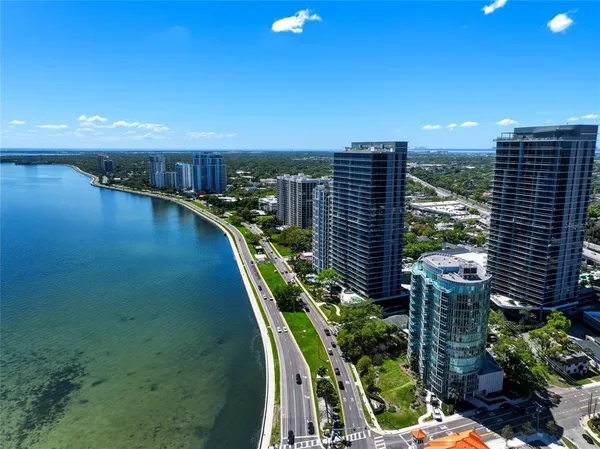 $3,200,000 | 3101 Bayshore Boulevard, Unit 504, Tampa, FL 33629