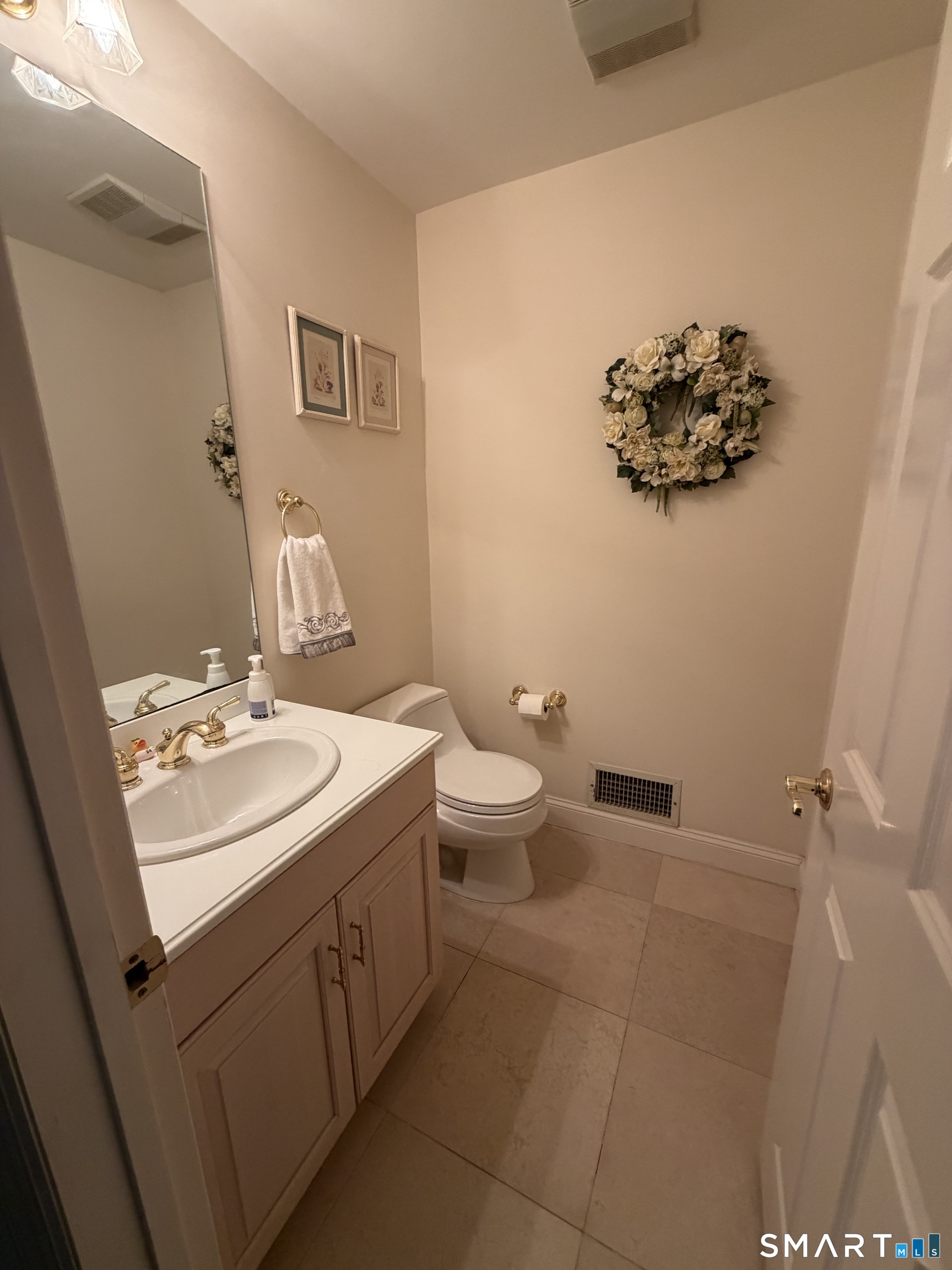 918 Rock Rimmon Road Stamford, CT 06903 - Photo 7 of 12