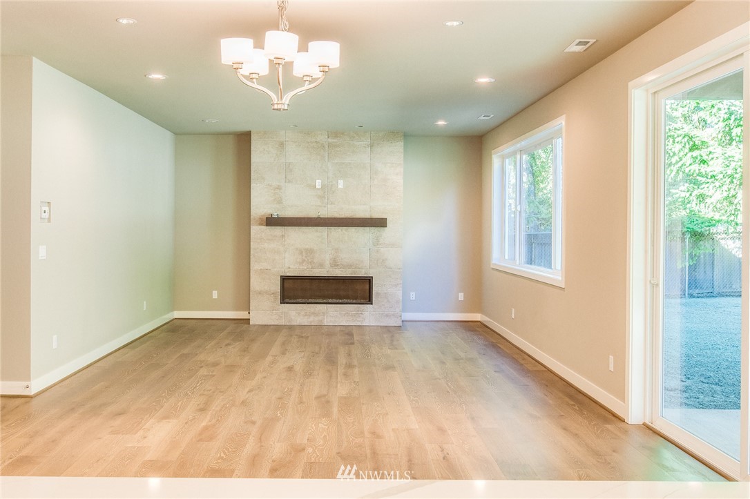 229 Lakeview Road Lynnwood, WA 98087 - Photo 6 of 15 Gallery Image 6